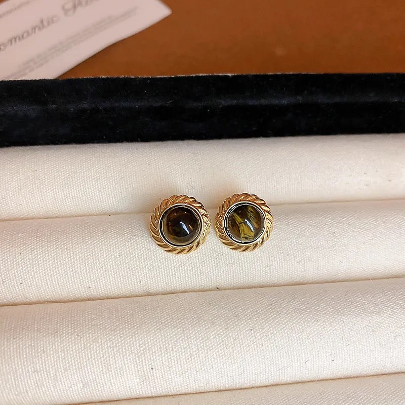 Tiger Eye Stud